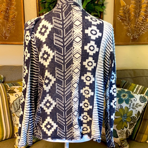 ARIAT Bohemian Open High Low cardigan size Small Blue/ White lightweight EUC - Picture 4 of 11